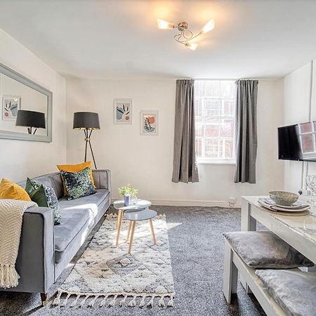 Host & Stay - New Street Residence وورسيستير المظهر الخارجي الصورة