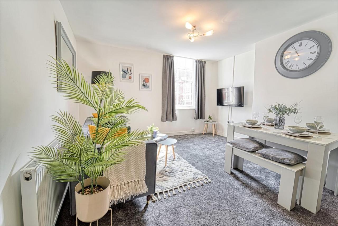 Host & Stay - New Street Residence وورسيستير المظهر الخارجي الصورة